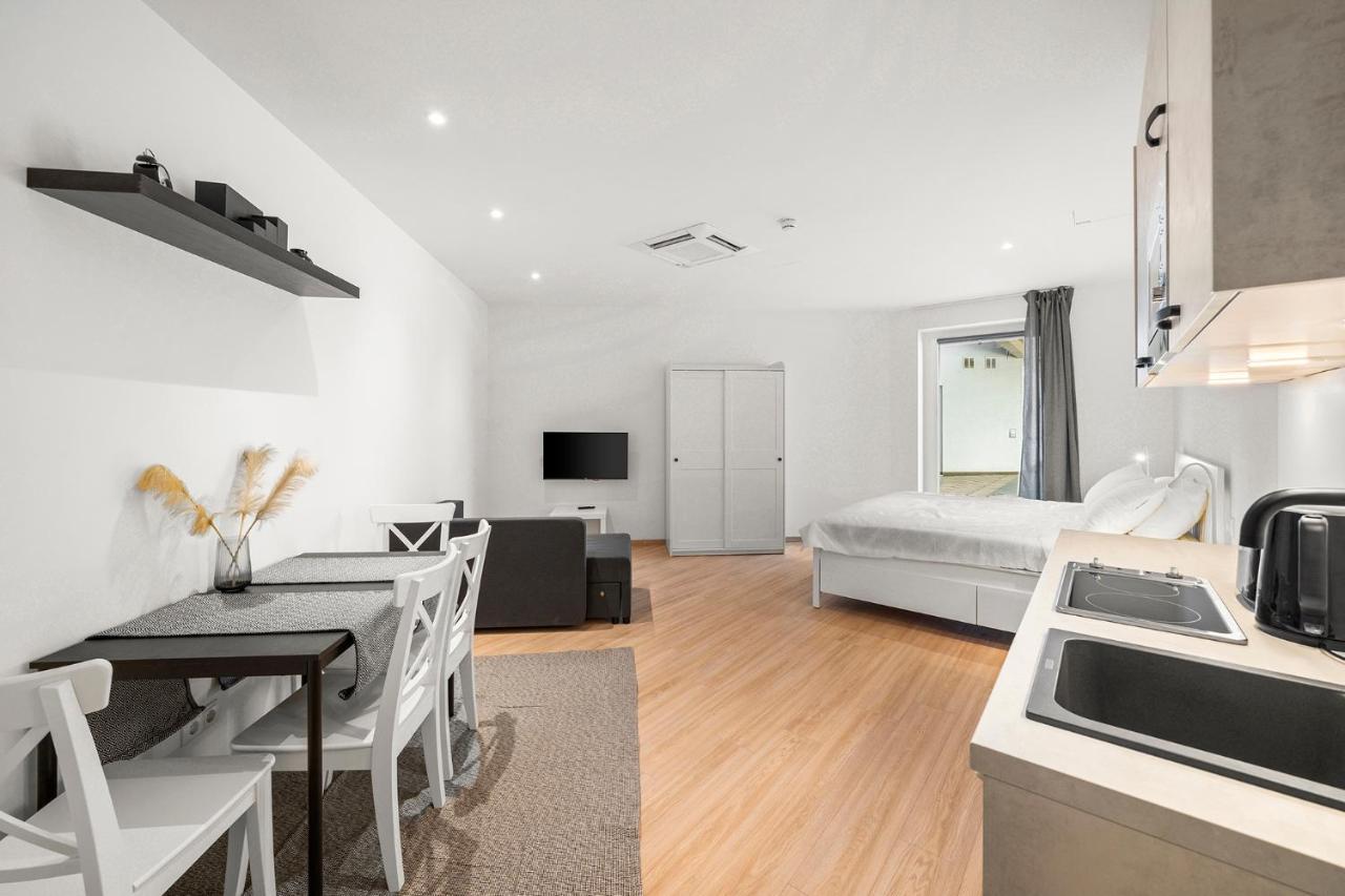 Vibestudio 405 - Central - Ac - Near Parking *